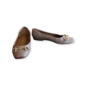 Nordstrom Rack flats beige gold 9.5 M RKABBY-PU